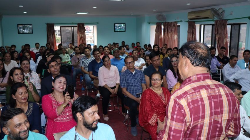 https://s3.veda-app.com/veda-app/assets/314/news/2023-12-01/pWJc7XpjdHhzqDSY-1701393352.jpg