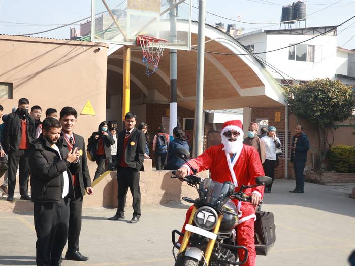 Christmas Mela 2080