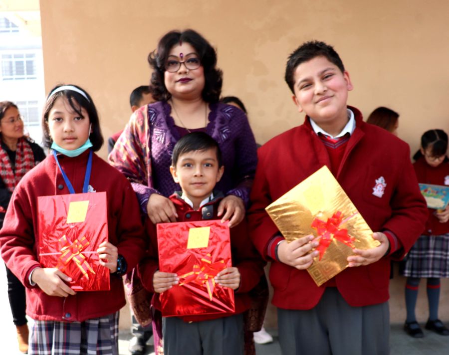 Winners of Principal's Subject Sweepstakes of Science Honoured in the Assembly