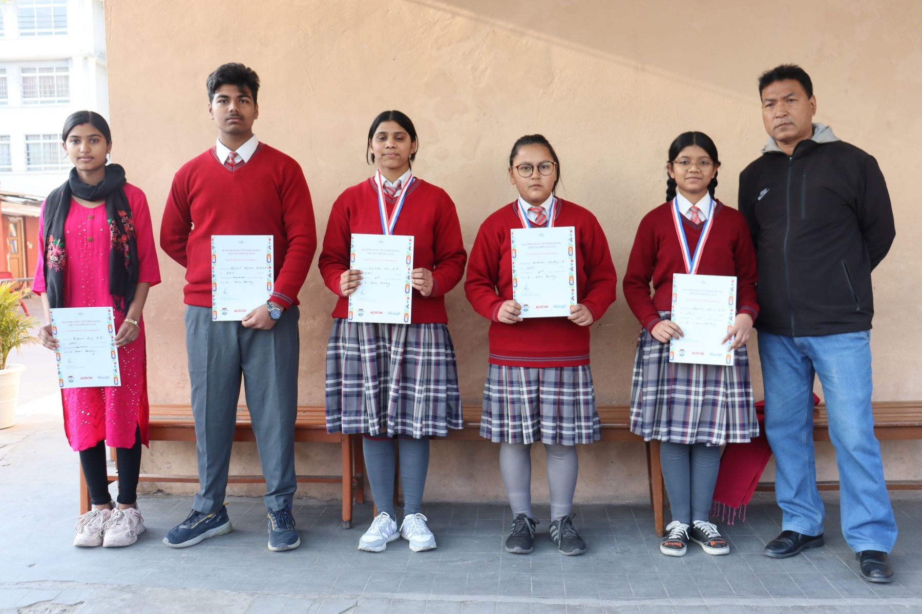 Achievers of Art Olympiad Esteemed in the Assembly