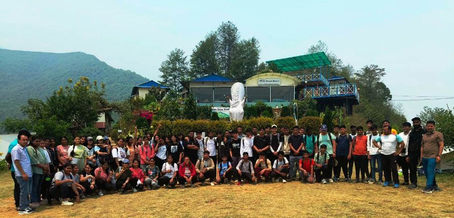 A Short Hike from Taudaha to Bosan Danda (White House) at Kirtipur