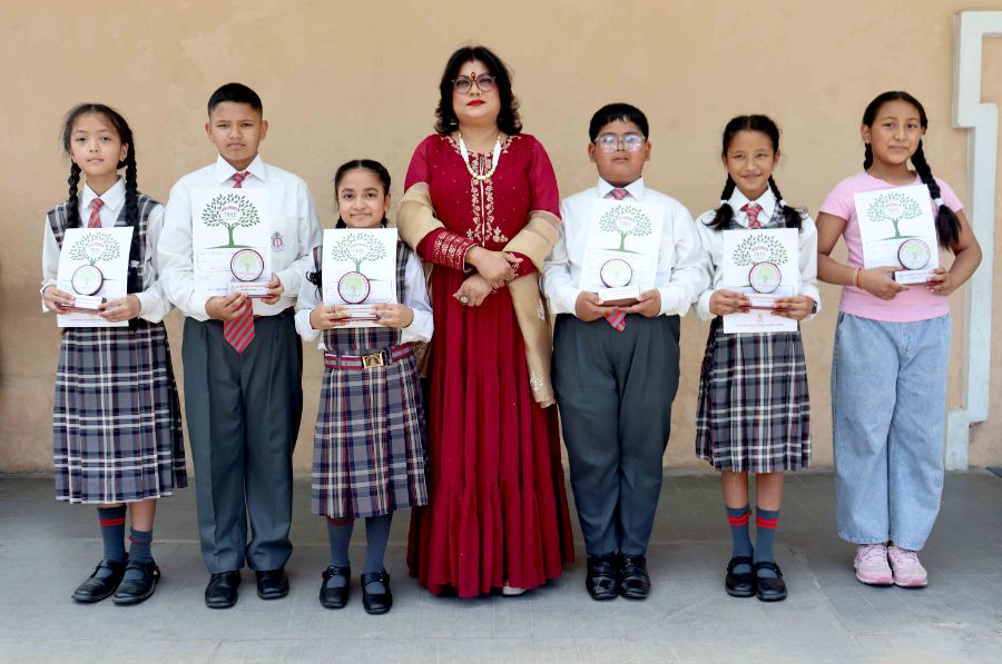 Character Tree Award Ceremony of Middle School