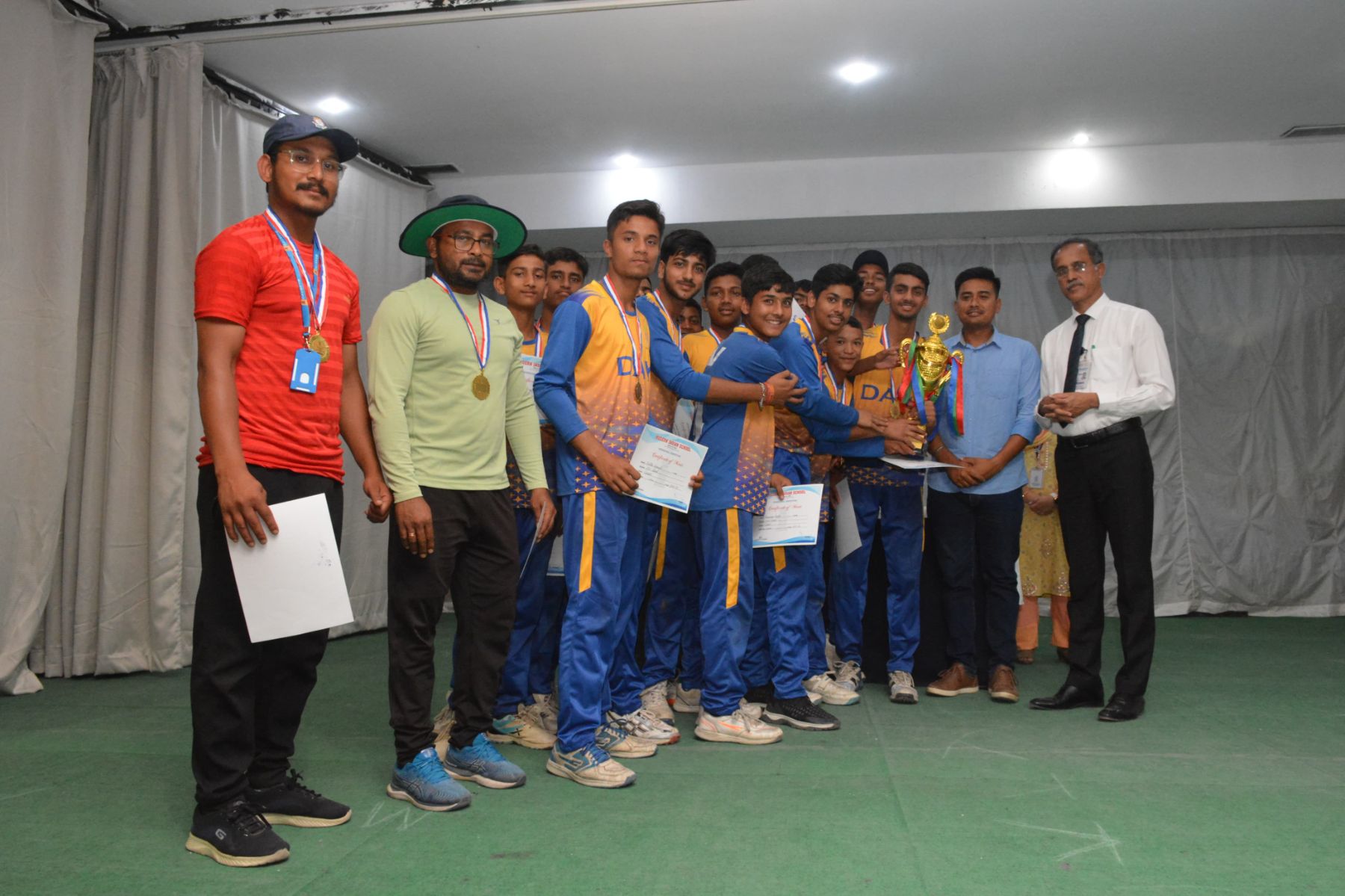 DAV School Shines in MIS T-10 Cricket Cup, 2024