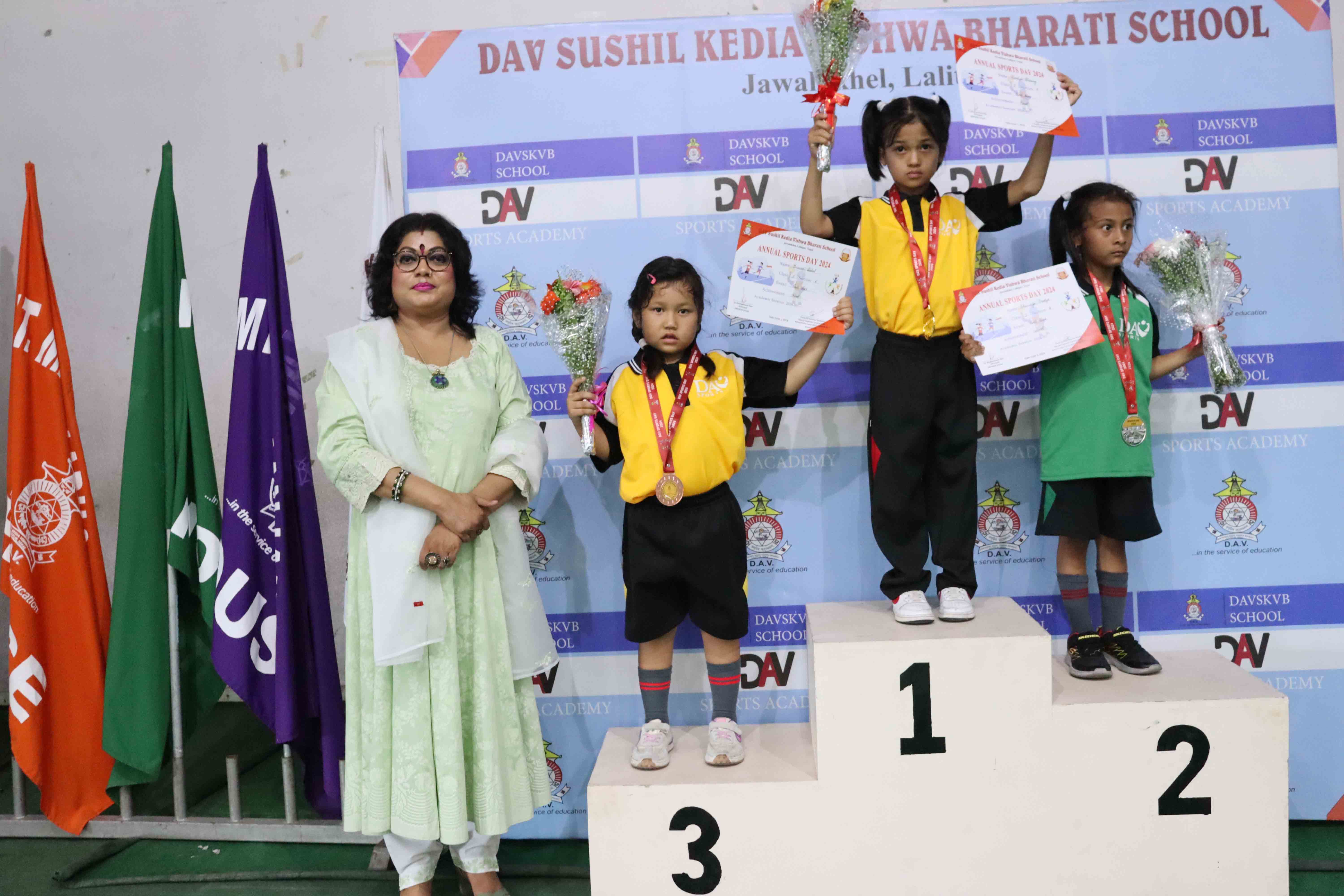 Award Ceremony of Internal Sports Event of Junior School