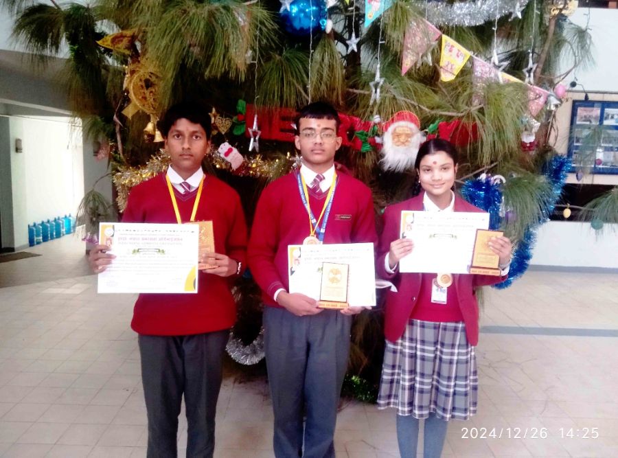 Three Students from DAV Honoured with the Bal Ratna Award