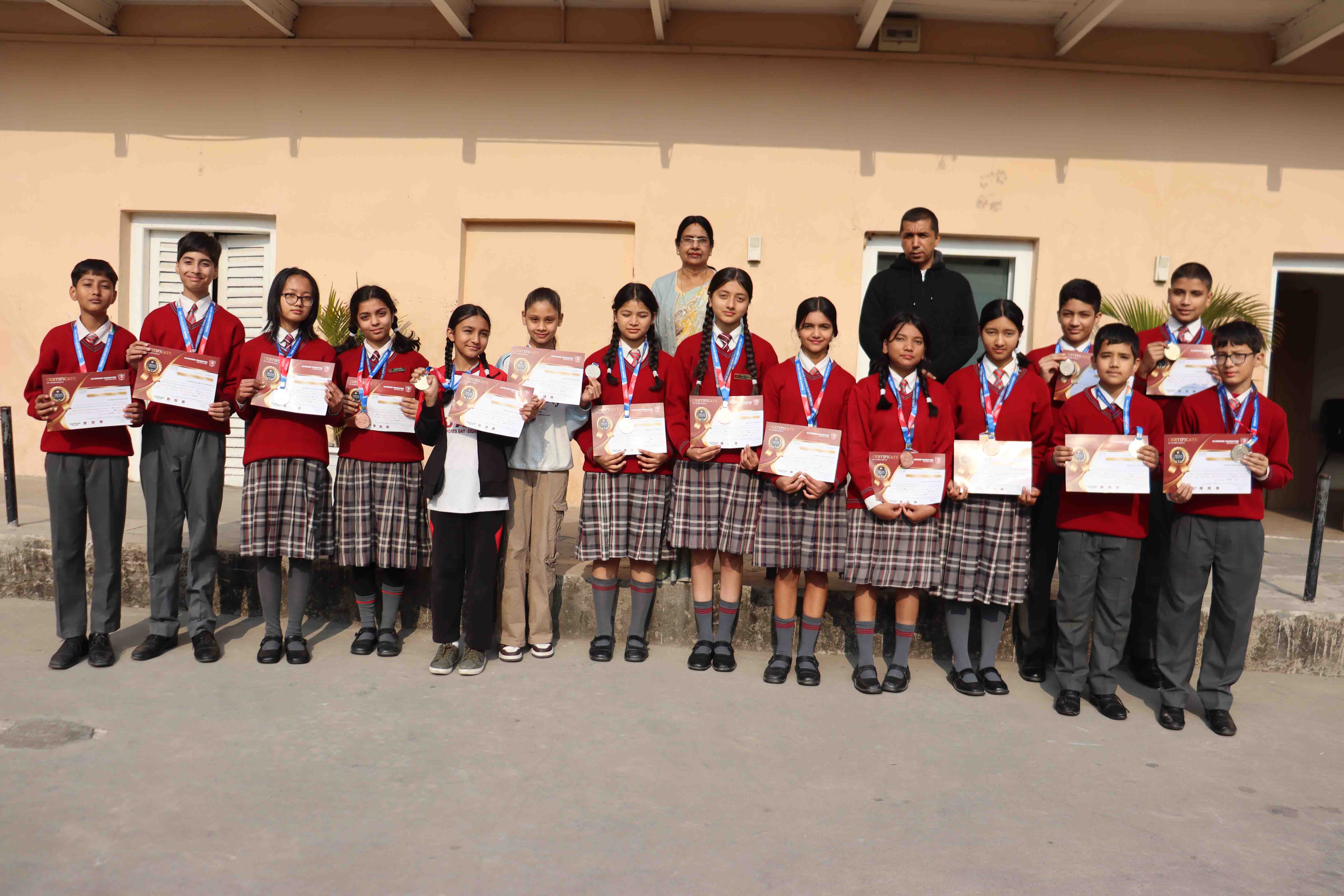 Winners of SilverZone Olympiad for Middle School Honoured