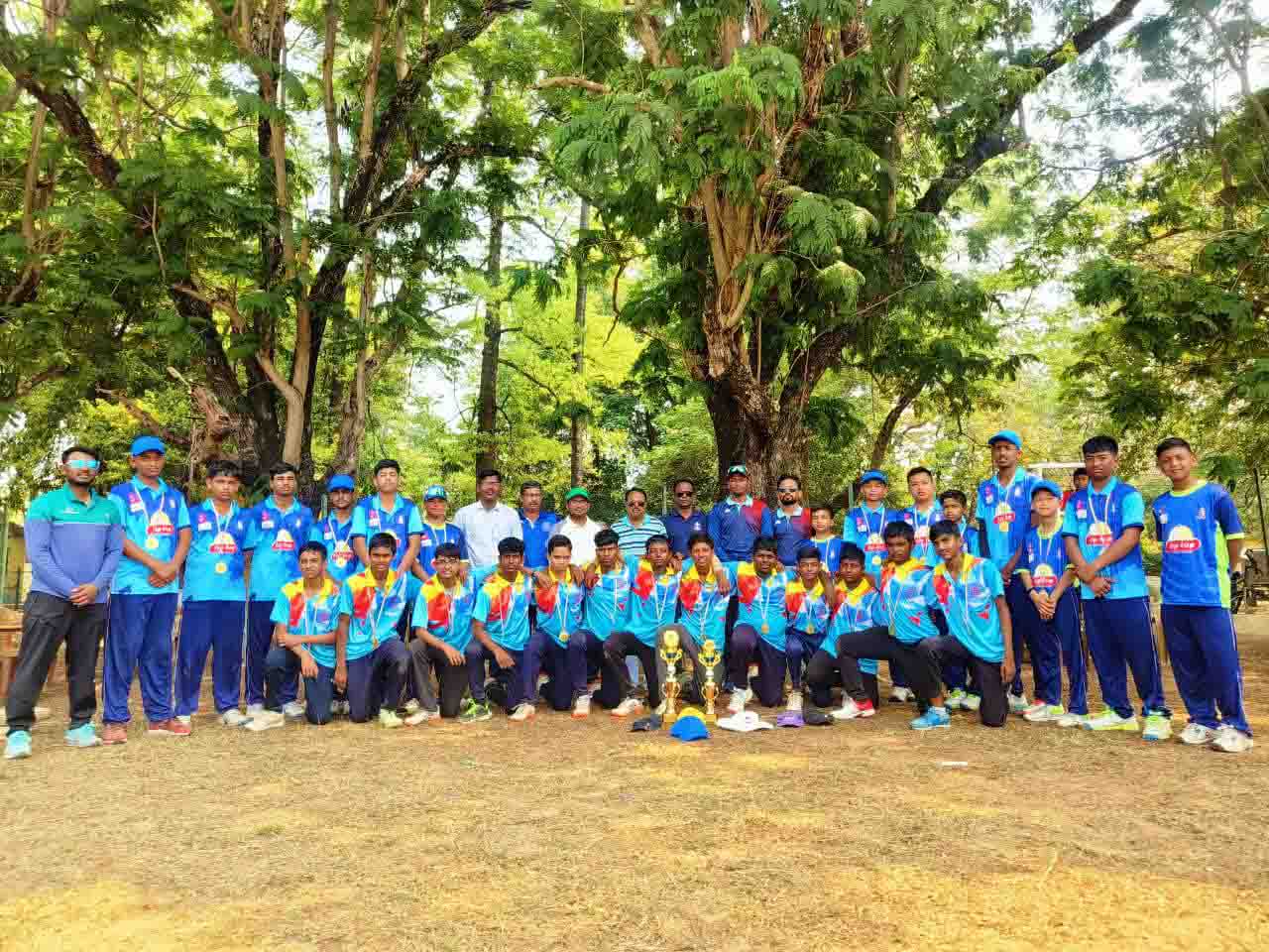DAV School's Cricket and Football Teams Return Home from West Bengal with 1-1 Victory and Cherished Memories