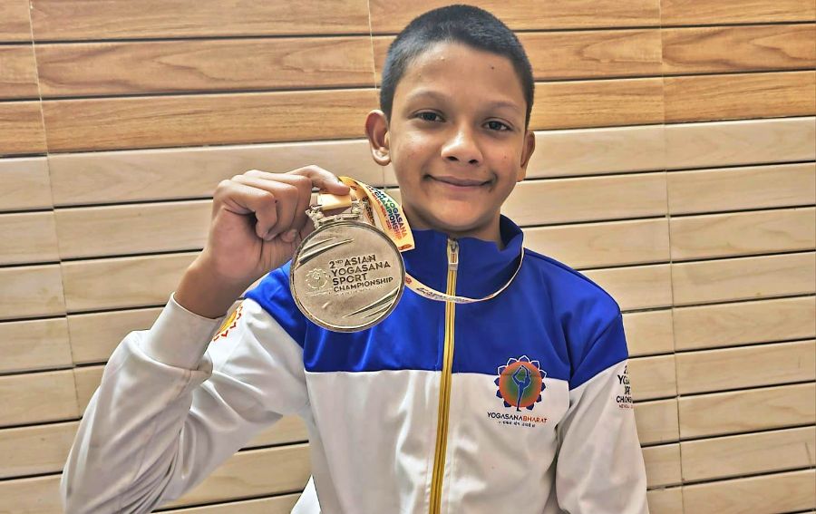 Kaivalya Pant Wins Silver at 2nd Asian Yogasana Championship in New Delhi, India