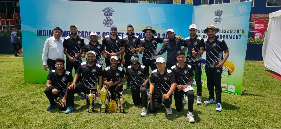 DAV Teachers and Students Help ICAN Team 11 Clinch Indian Ambassador Cricket Cup, 2025