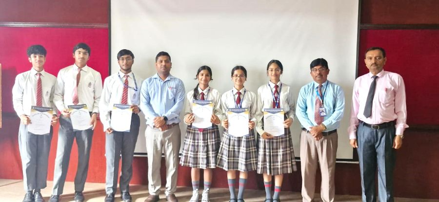 Inter House Science Quiz Contest Engages Senior Students