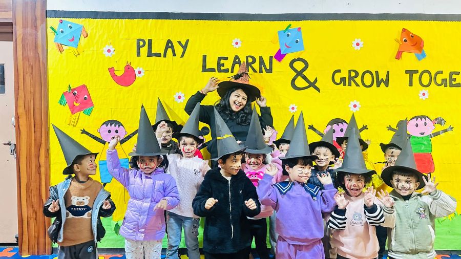 Spooky Halloween Activity for Kindergarten and Junior School Students