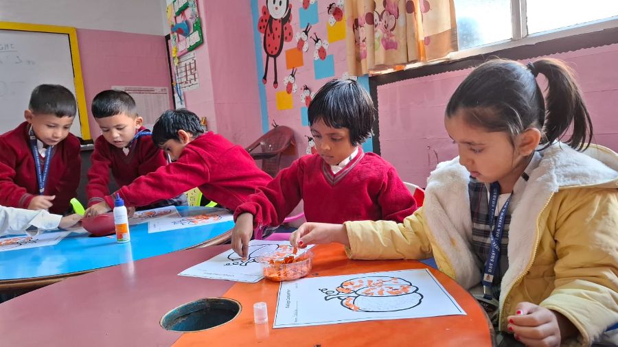 Collage Competition for the Tiny Toddlers of Kindergarten