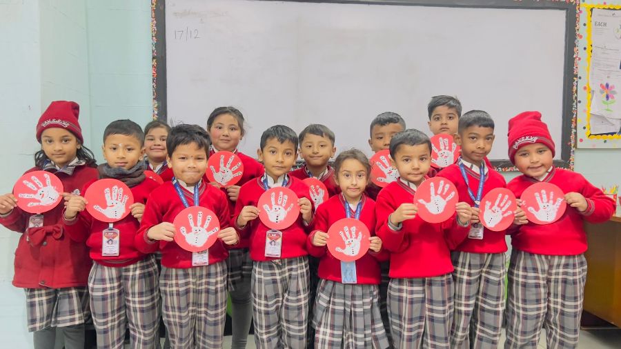 DIY Christmas Activities at DAV Kindergarten