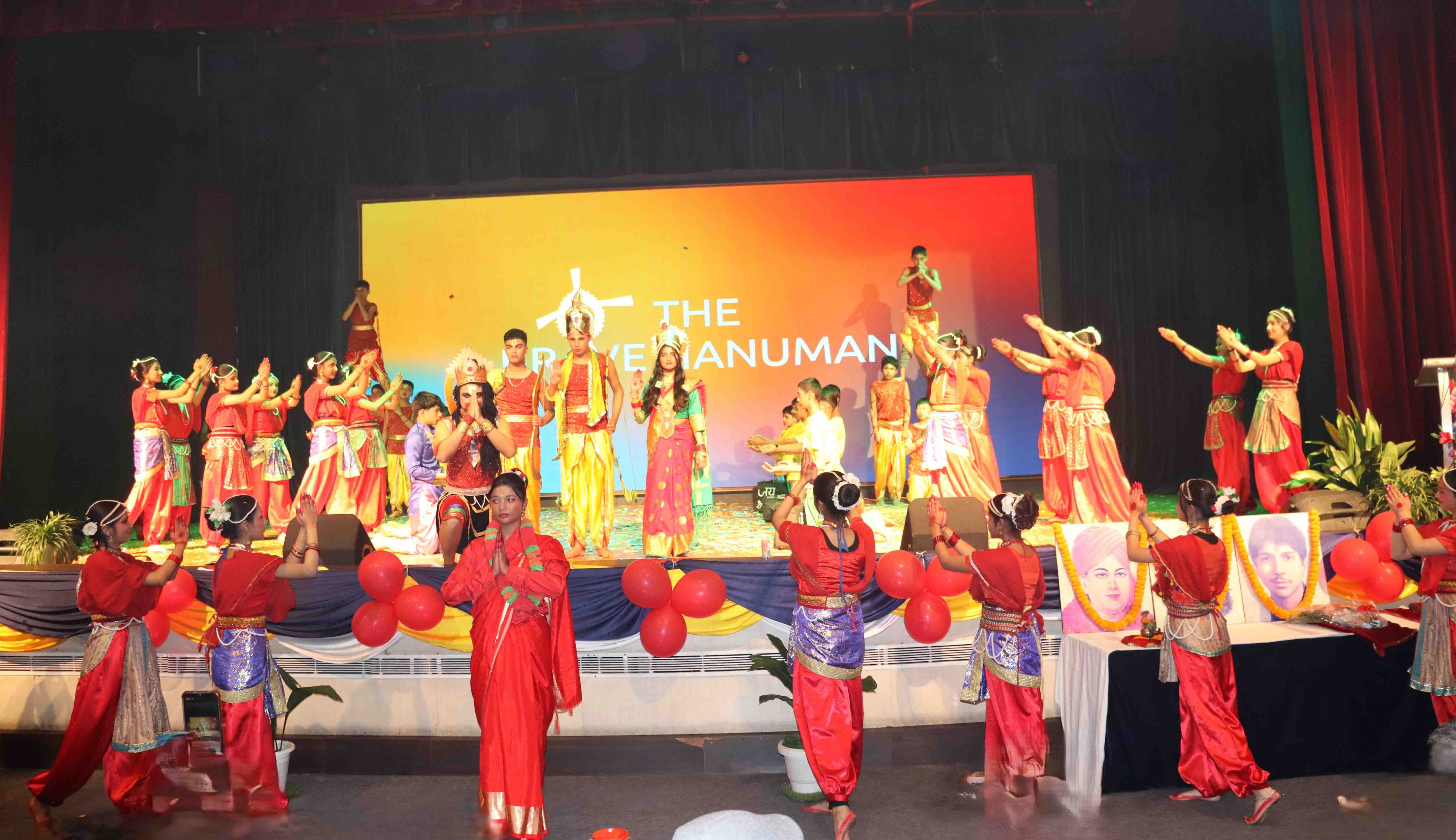 Celebration of the Grade VIII Family Jamboree: Chairperson Encourages Parents to Inspire Children to Read the Ramayan