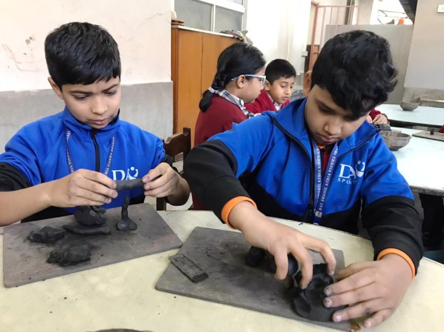 Inter-House Clay Moulding Competition for Grade II