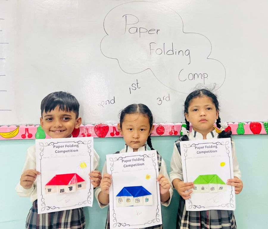 Paper Folding Competition at DAV Kindergarten