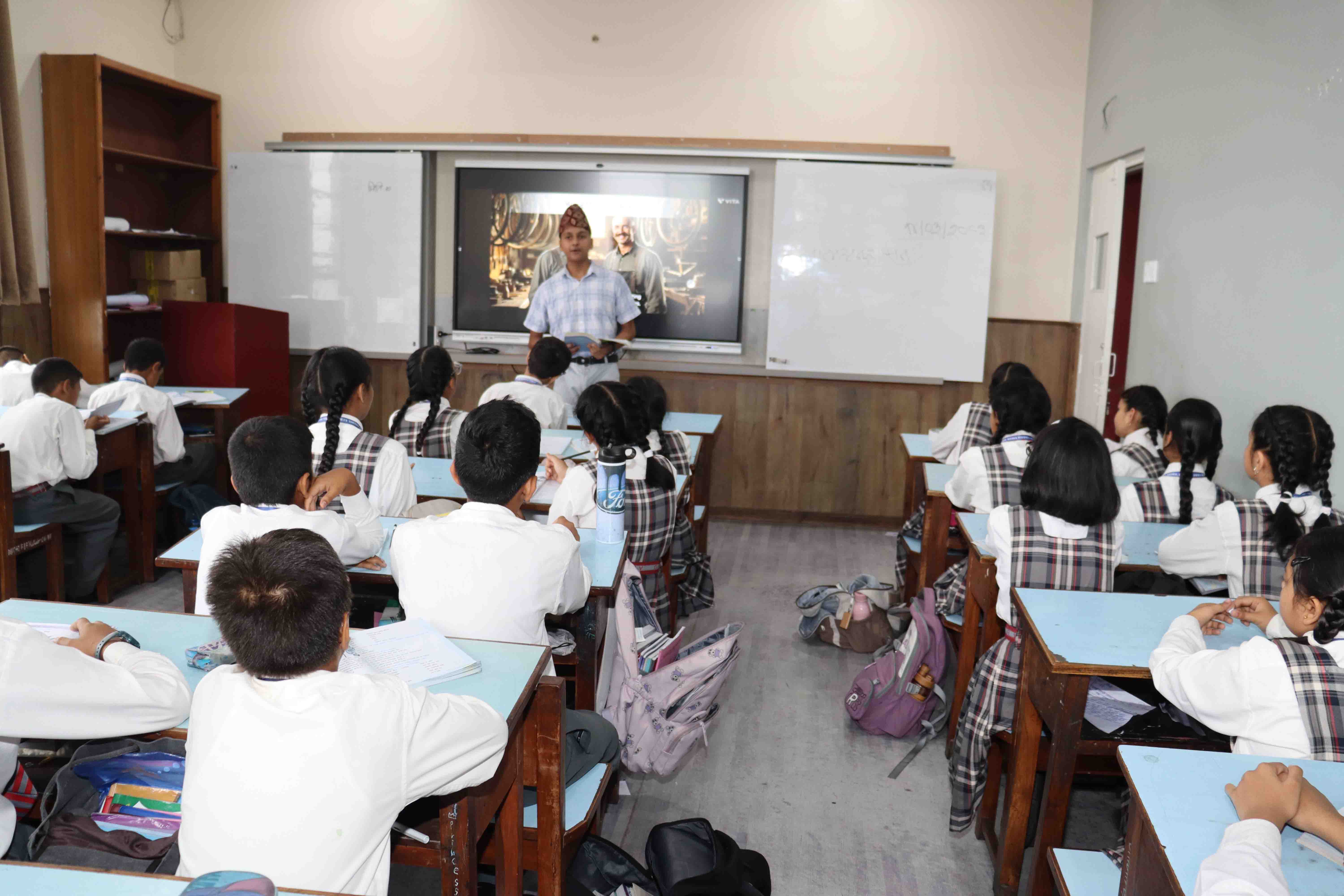 One-Day Peer Teaching in Senior and Middle School