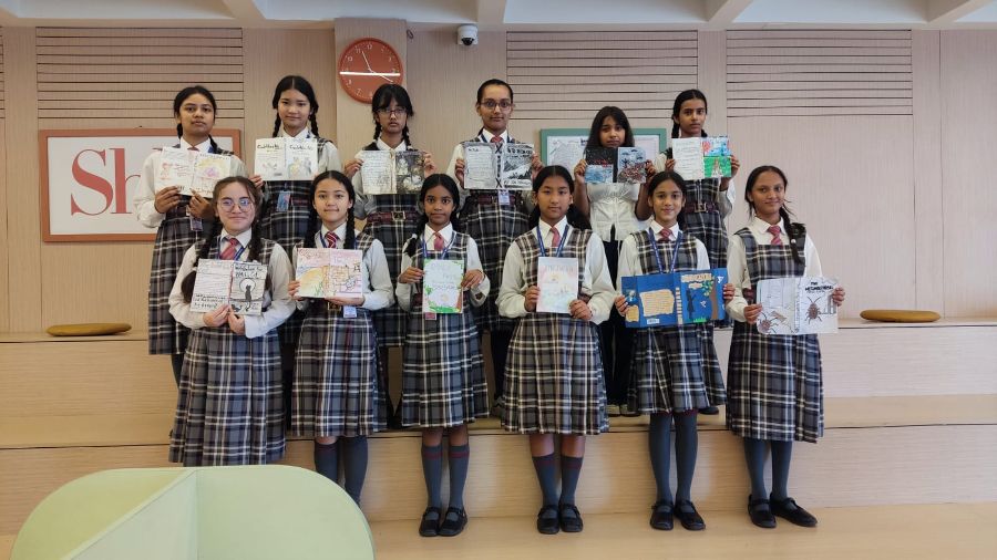 Book Jacket Making Competition in Middle School